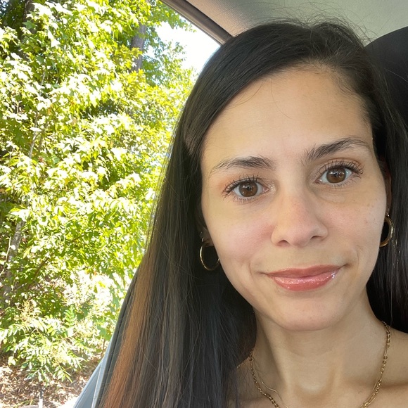 Meet your Posher, Janette - Picture 1 of 1